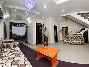 ไส คเณศ Hotel เชอร์ดี ภายนอก รูปภาพ